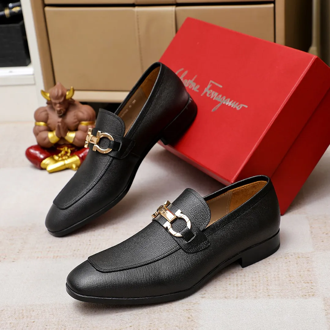 Men's shoes 💰600 🕷🕷🐂【Ferragamo】 Popular fashion casual shoes🇨🇳Official website counter 1:1 production, original mold opening💯Good quality can be seen, imported high-end first-layer pebbled calfskin, water-dyed🐂leather lining🌿very clear texture, high-quality waterproof, non-slip and wear-resistant outsole🎋high quality and low price, truly handmade🍓, 5 colors available! Code number 38-44 (45. To be customized)